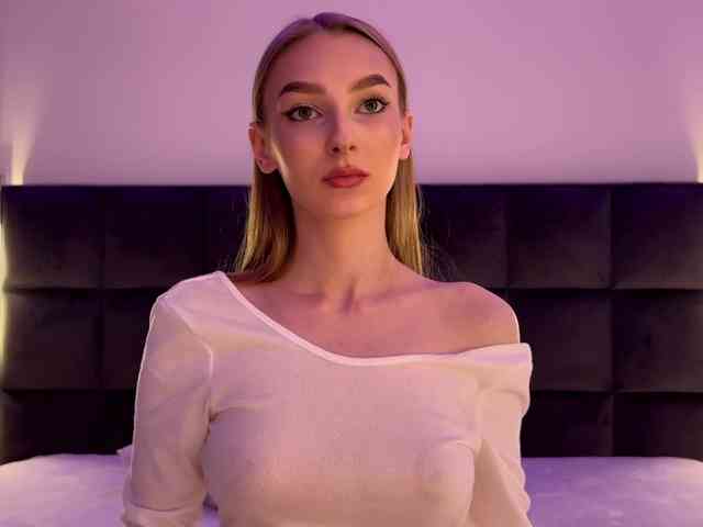 DiamondLily webcam