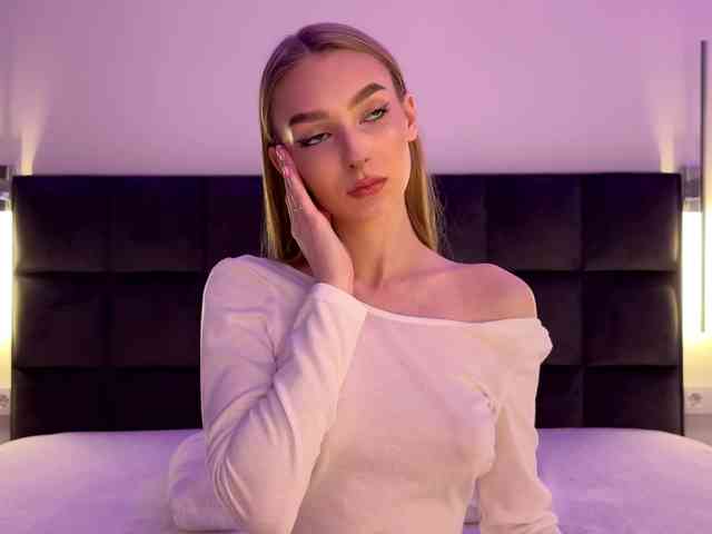 DiamondLily webcam