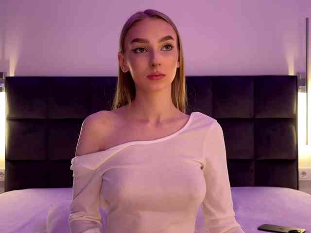 DiamondLily webcam