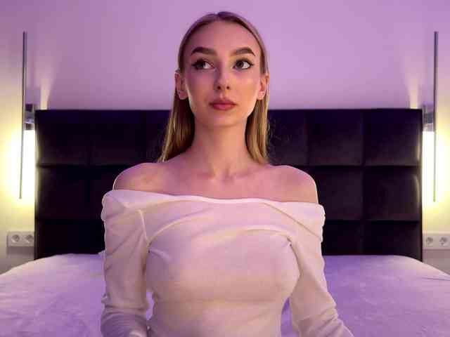 DiamondLily webcam