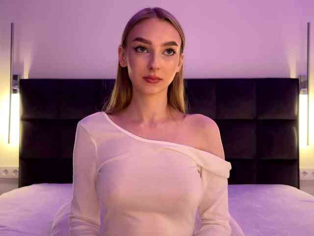 DiamondLily webcam