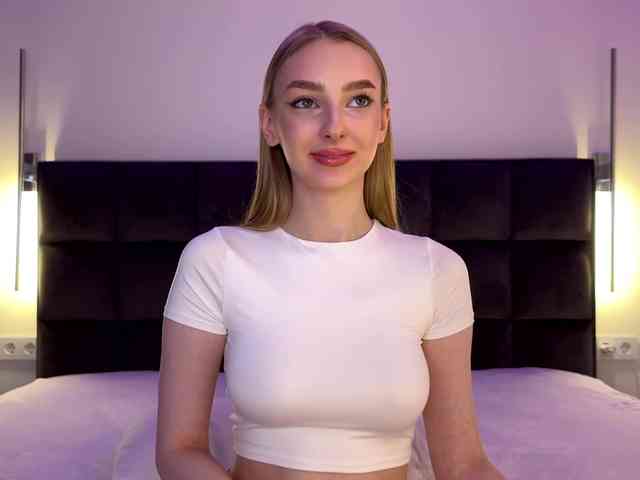 DiamondLily webcam