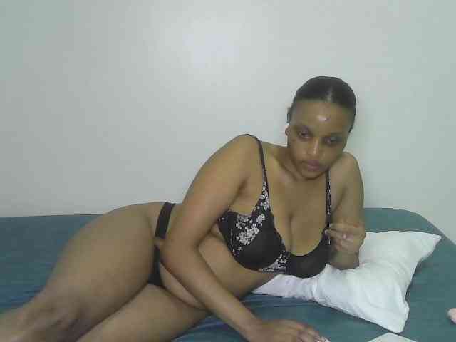 Vibezqueen webcam