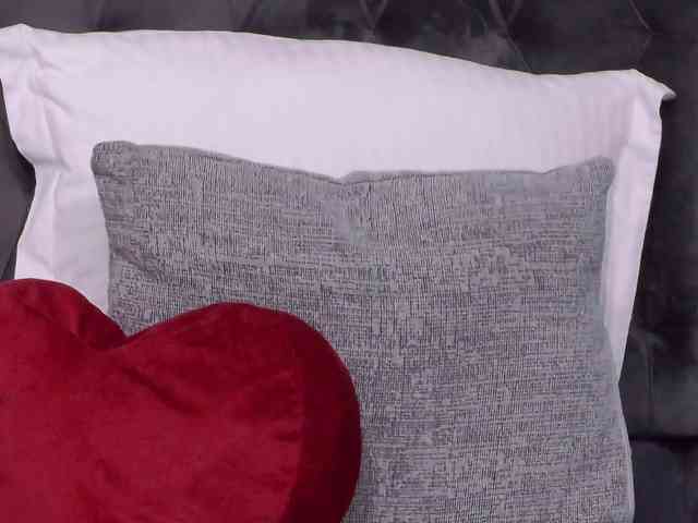 SweetAnisia webcam