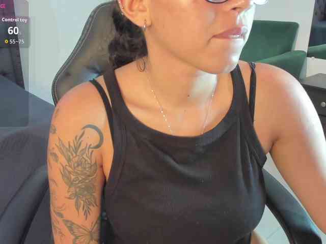 MariaFoxx webcam