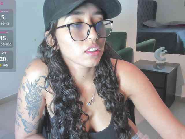 MariaFoxx webcam