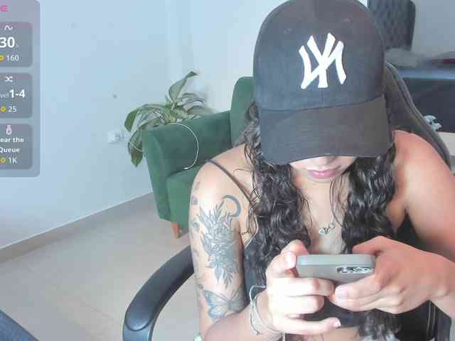 MariaFoxx webcam