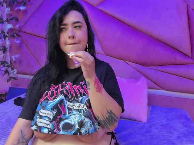 VictoriaRossy webcam
