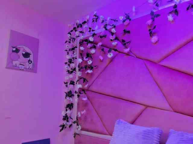 VictoriaRossy webcam