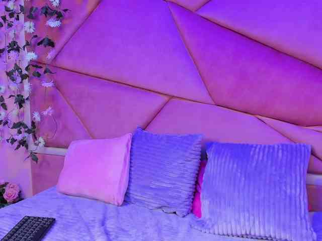 VictoriaRossy webcam