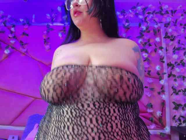 VictoriaRossy webcam