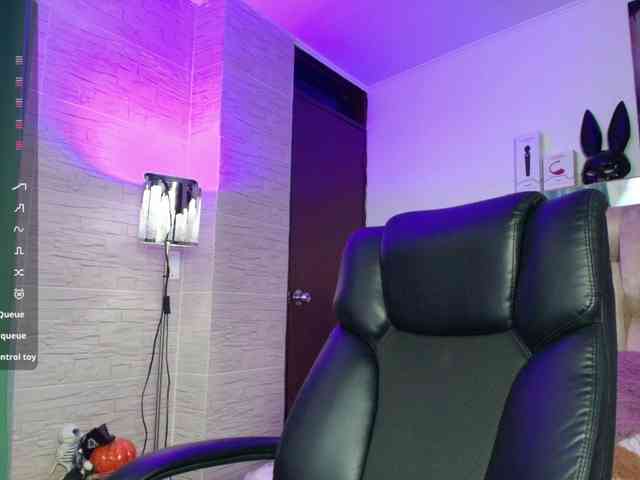 DakotaRobbins webcam