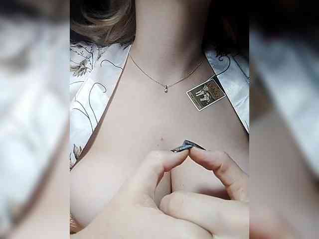 Merry_Kitties webcam