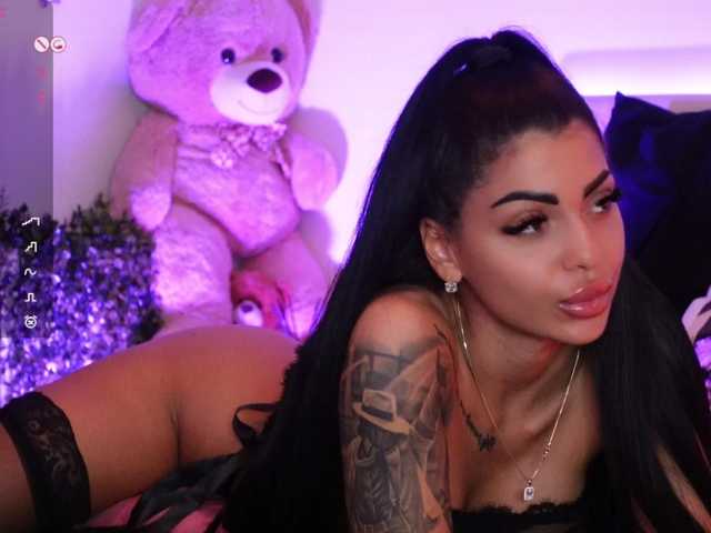 Vai a chattare su AngelaMyst AngelaMyst