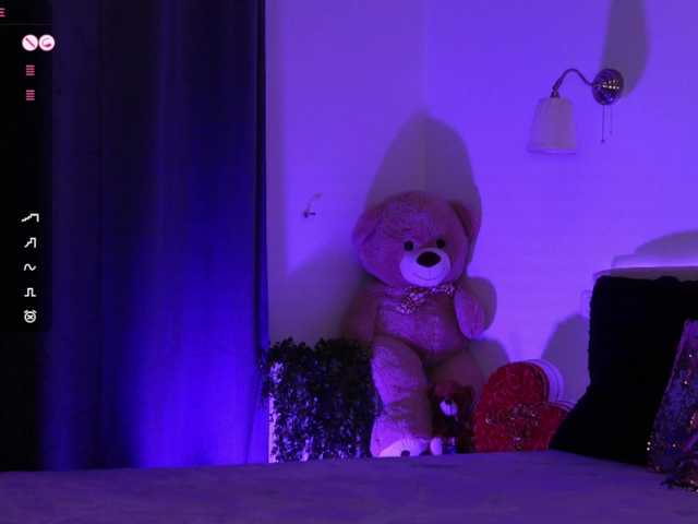 Vai a chattare su AngelaMyst AngelaMyst