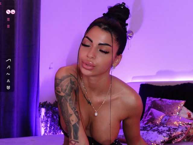 Vai a chattare su AngelaMyst AngelaMyst