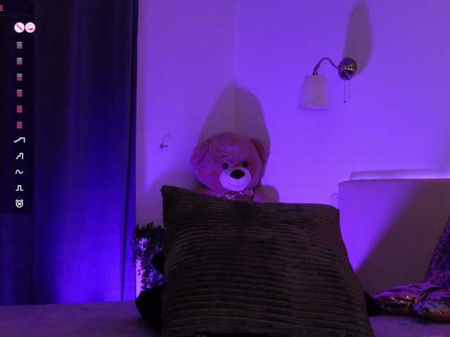 Entrez le videochat erotique avec le
modèle AngelaMyst AngelaMyst