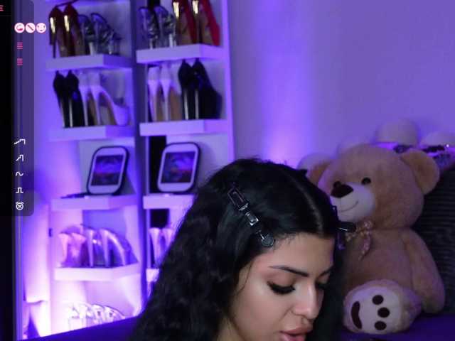 go to chat with AngelaMyst