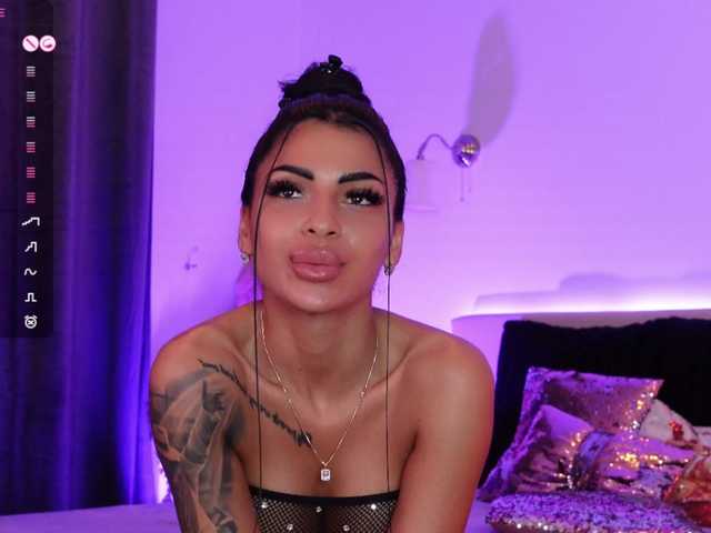 Vai a chattare su AngelaMyst AngelaMyst