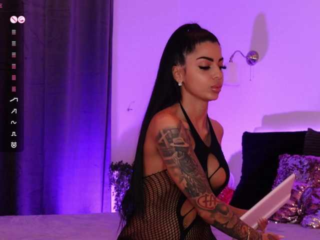 Vai a chattare su AngelaMyst AngelaMyst