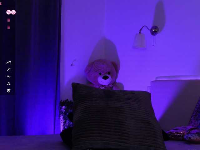 go to chat with AngelaMyst