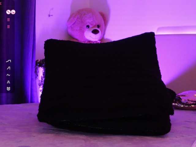 Vai a chattare su AngelaMyst AngelaMyst