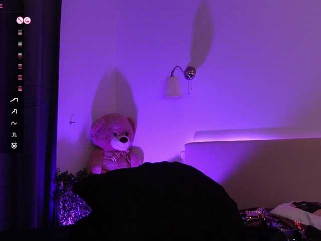 Entrez le videochat erotique avec le
modèle AngelaMyst AngelaMyst