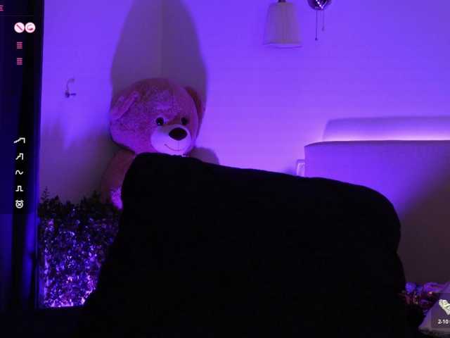 Vai a chattare su AngelaMyst AngelaMyst