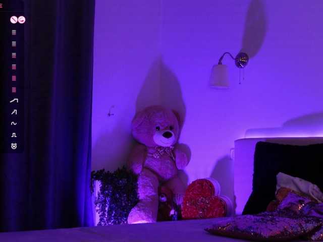 Gratis Live Sexcam mit AngelaMyst AngelaMyst