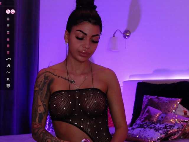 Vai a chattare su AngelaMyst AngelaMyst