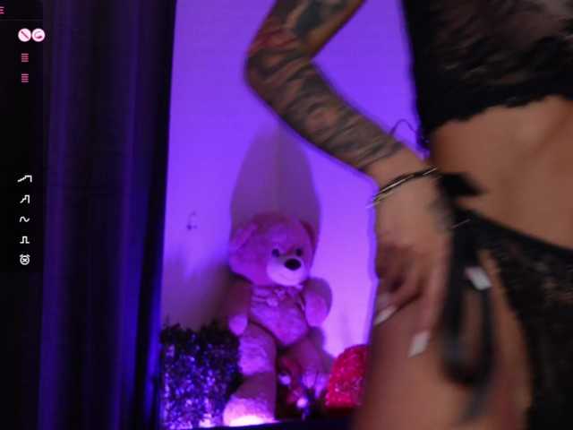 Vai a chattare su AngelaMyst AngelaMyst