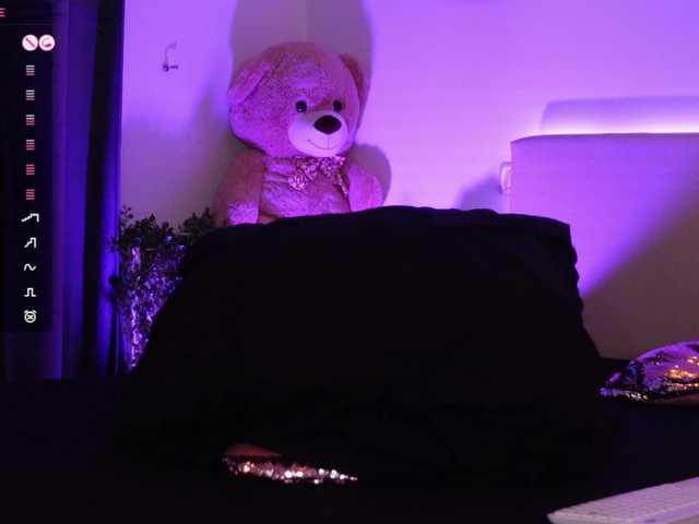 go to chat with AngelaMyst