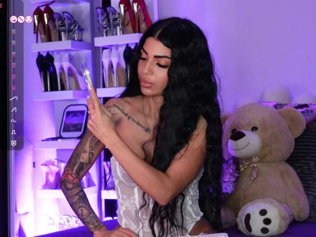 Vai a chattare su AngelaMyst AngelaMyst