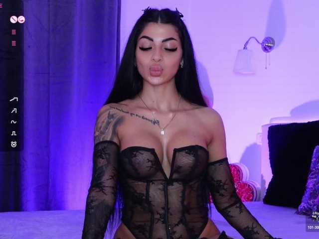 Gratis Live Sexcam mit AngelaMyst AngelaMyst