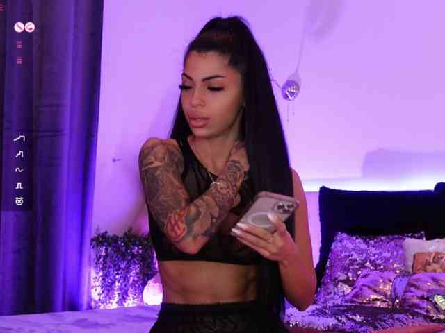 AngelaMyst webcam