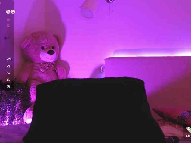 AngelaMyst webcam