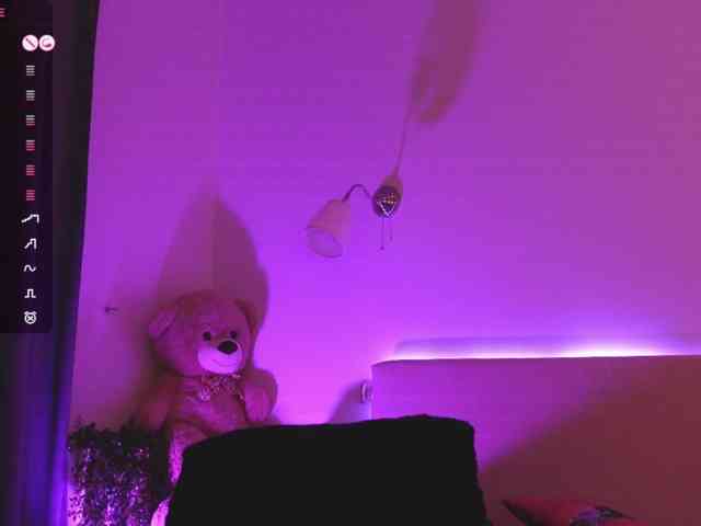 AngelaMyst webcam