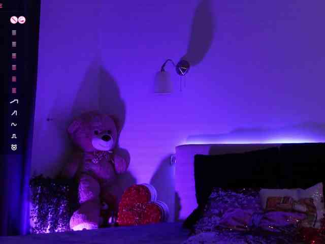 AngelaMyst webcam