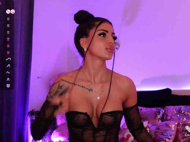 AngelaMyst webcam