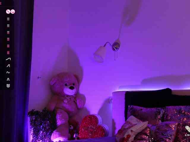 AngelaMyst webcam