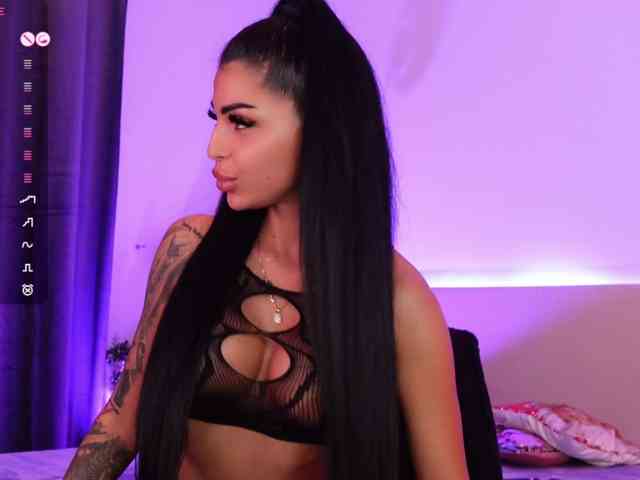 AngelaMyst webcam