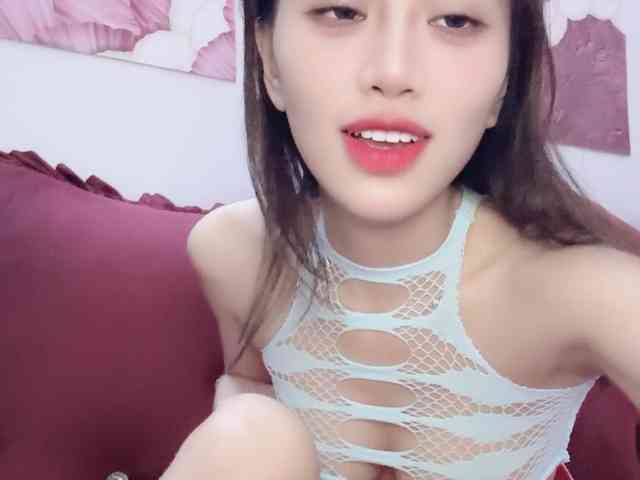 Aimee120 webcam
