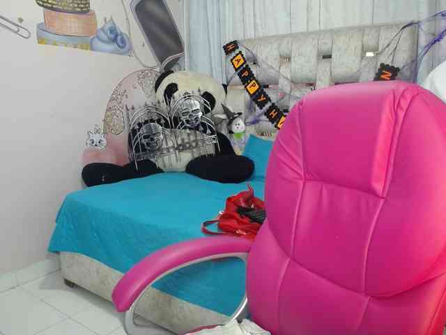 paulina-evans webcam