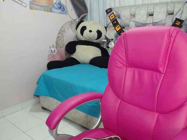 paulina-evans webcam