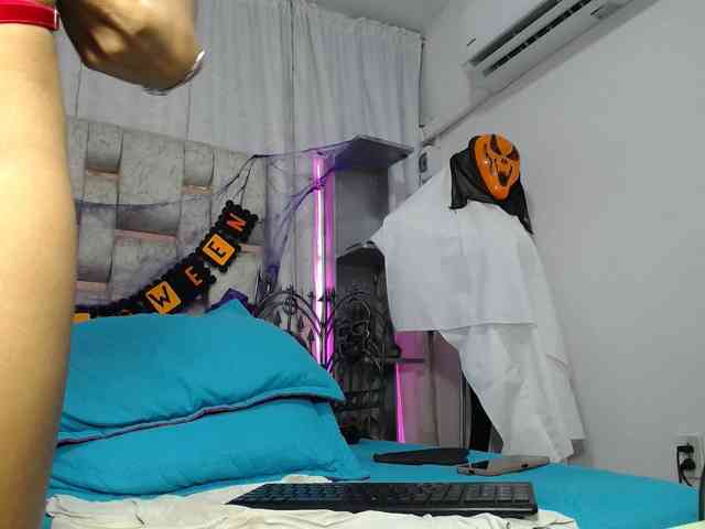 paulina-evans webcam