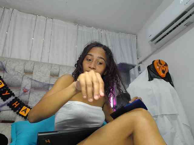 paulina-evans webcam