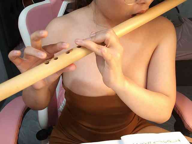 Julia98 webcam