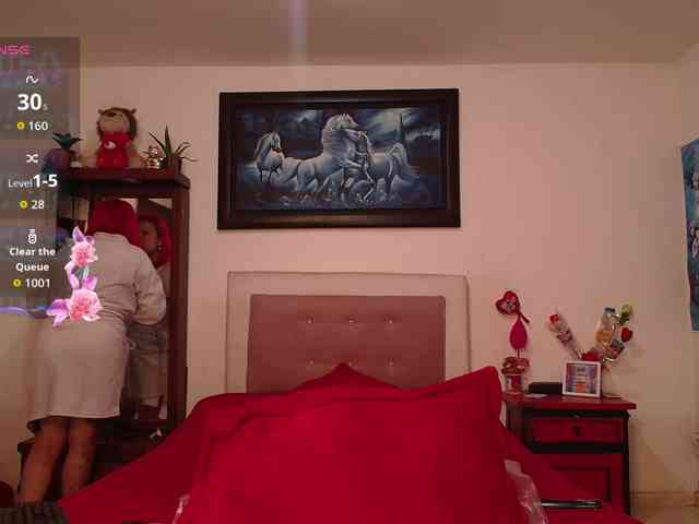 queensquirtluna webcam