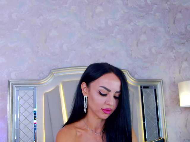 Gratis Live Sexcam mit Issadorra Issadorra