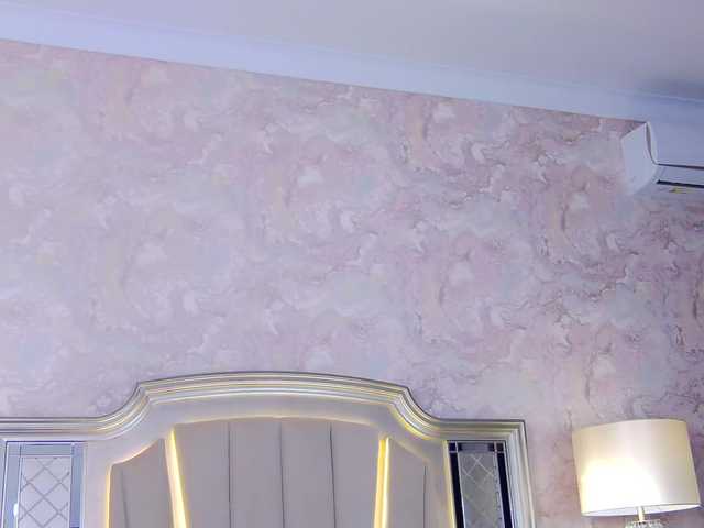 Entra en el chat con el modelo Issadorra Issadorra